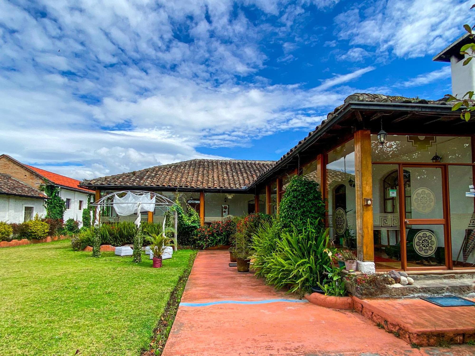 Hosteria Oro Azul Cotacachi Bagian luar foto